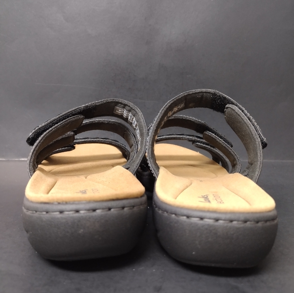 CLARKS - WOMEN'S  LEATHER BLACK SANDALS SIZE : 12 M - Picture 8 of 9